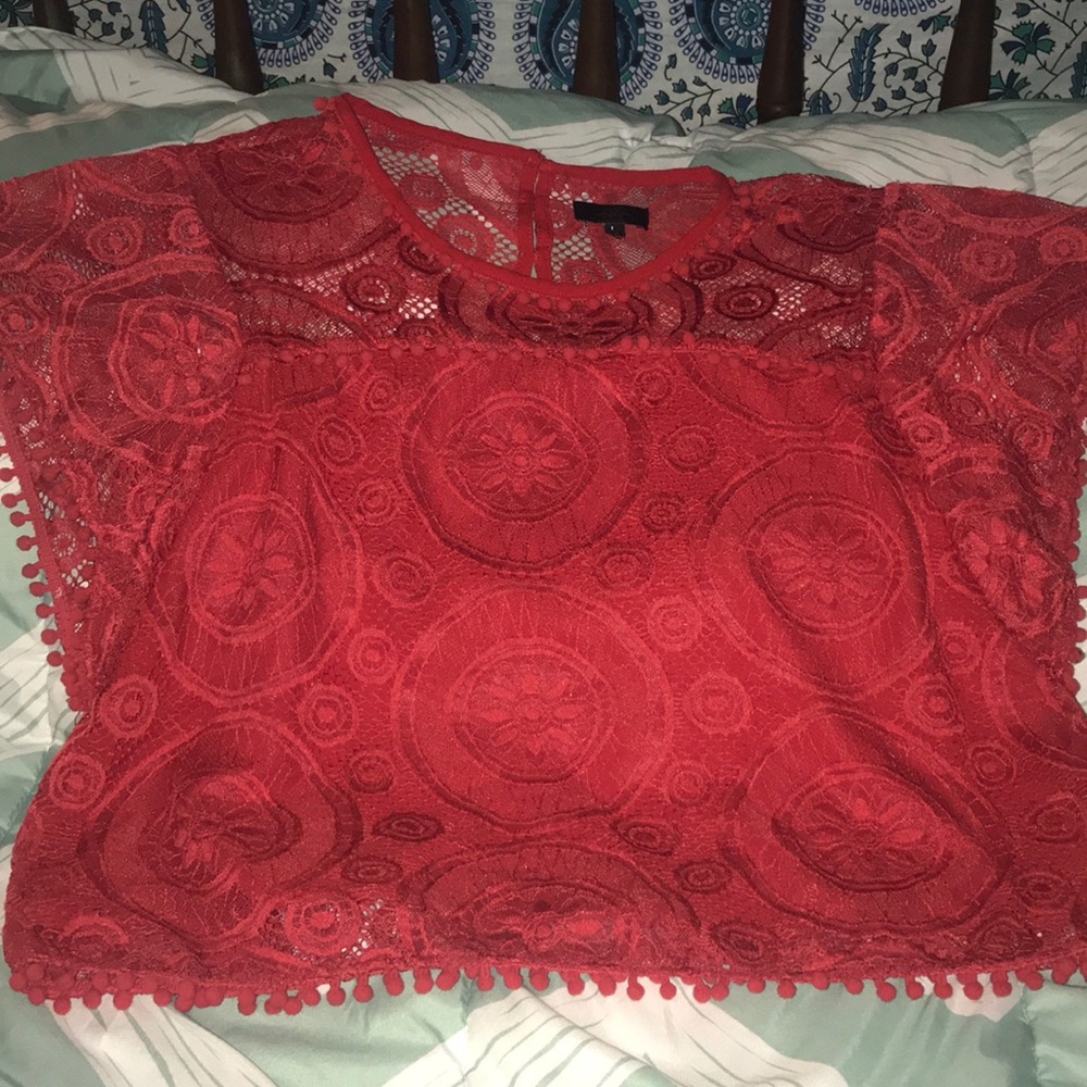 RED CROPPED SHIRT